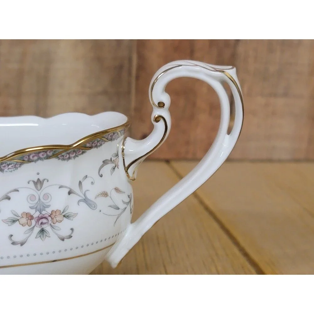 Noritake Asterbrook Gravy Boat / under plate, Relish / butter.